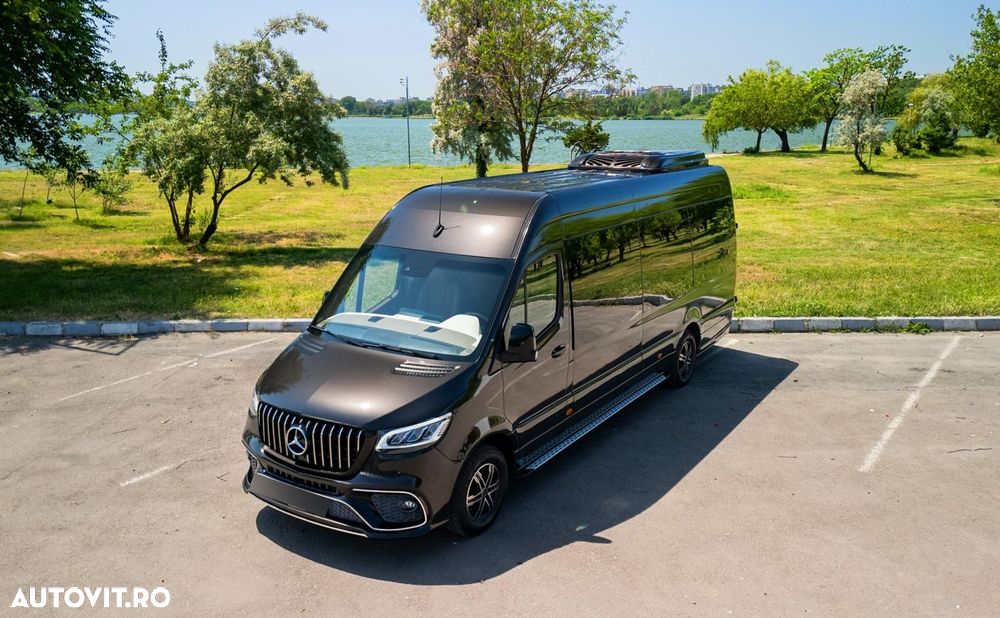 Mercedes-Benz Sprinter 906.235 7GTronic - 1