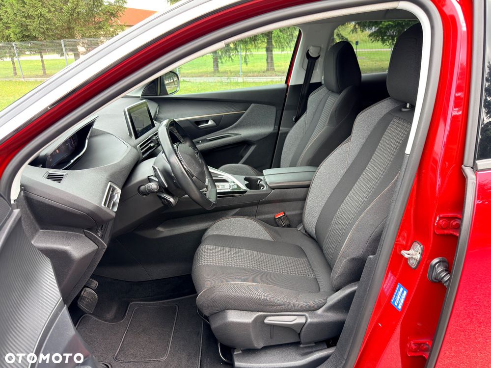 Peugeot 3008 PureTech 130 Stop & Start GPF EAT8 Allure Business-Paket - 23
