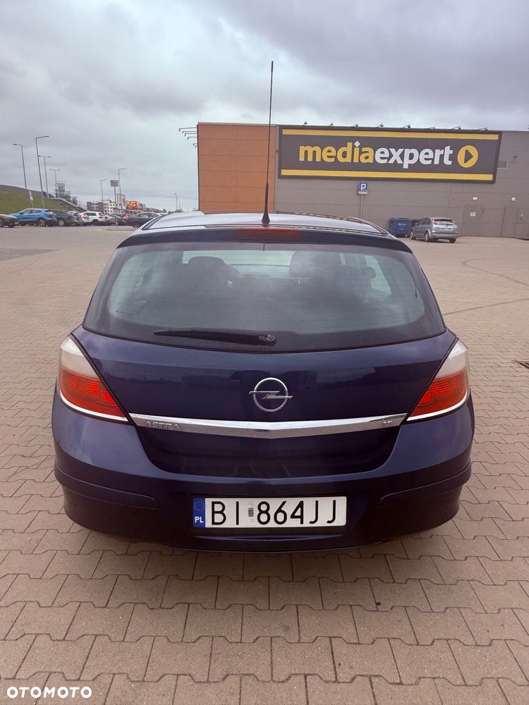Opel Astra 1.8 Sport - 4