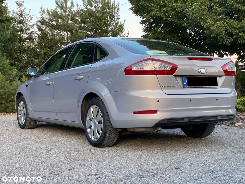 Ford Mondeo 2.0 Ghia Executive - 35