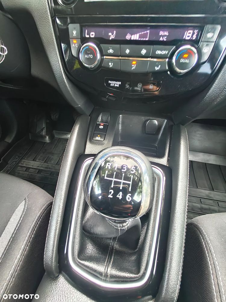 Nissan Qashqai 1.3 DIG-T N-Style - 16