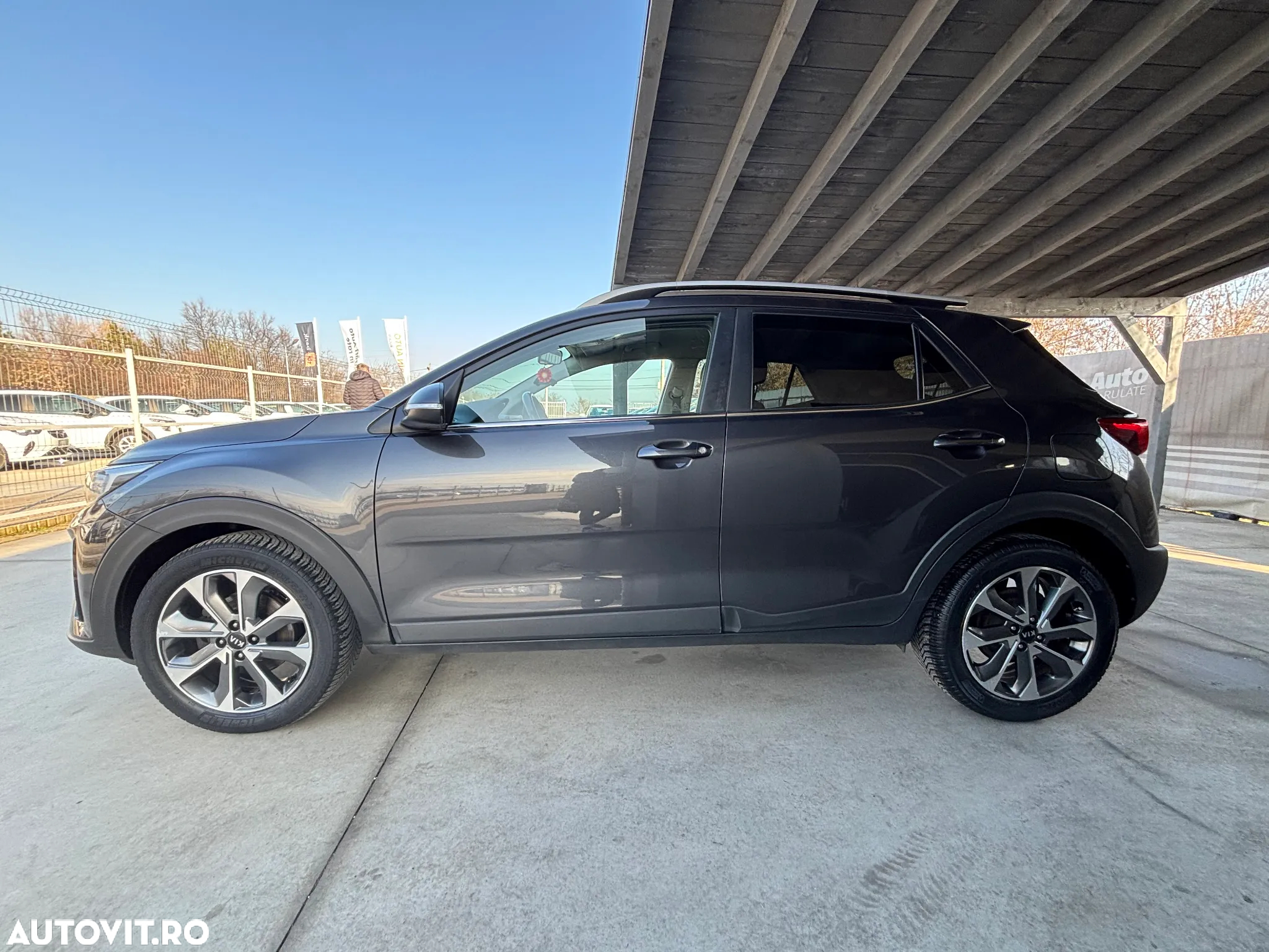 Kia Stonic 1.0 T-GDI HP Urban - 7