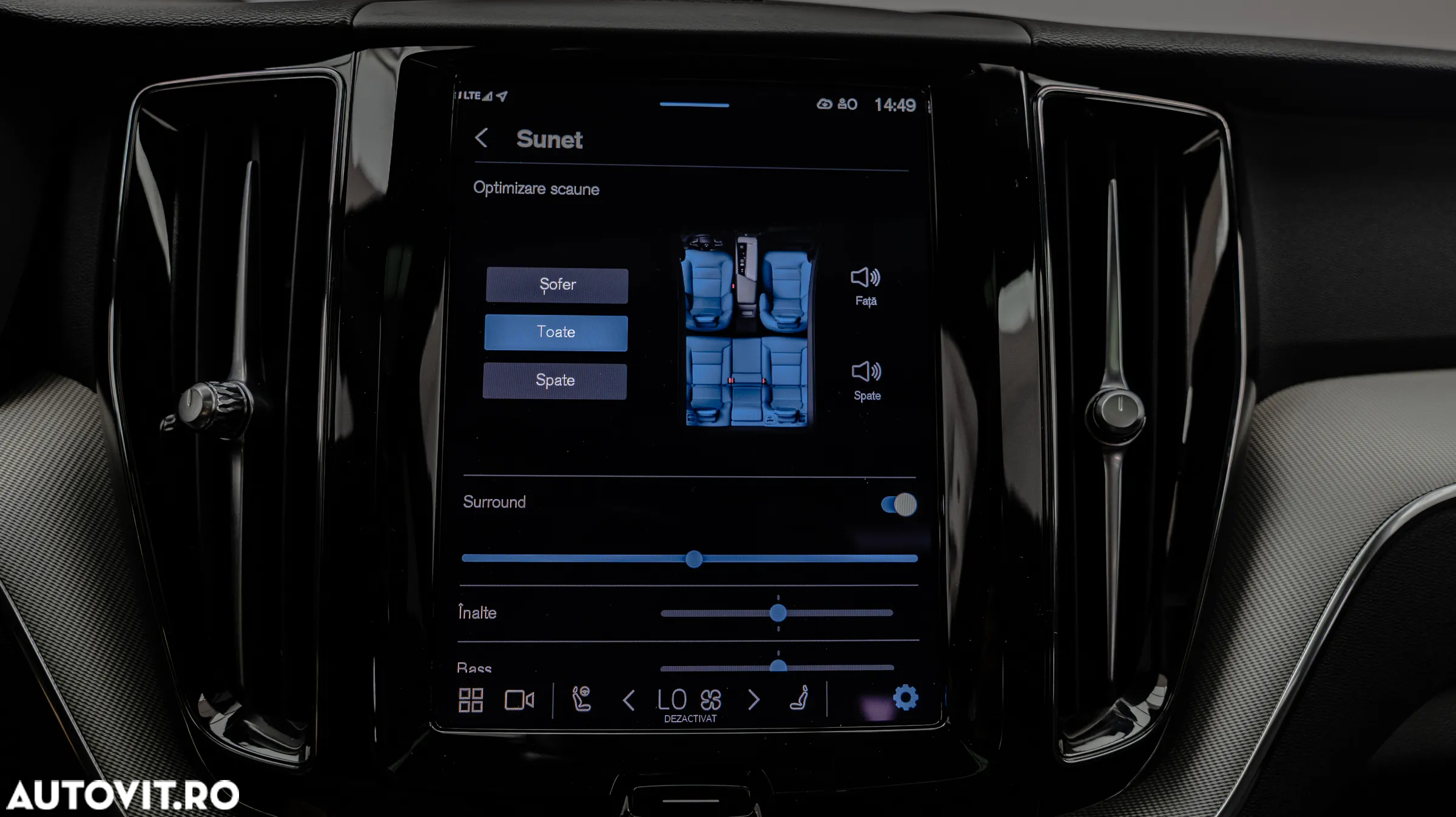 Volvo XC 60 B4 MHEV AT AWD Plus Dark - 31