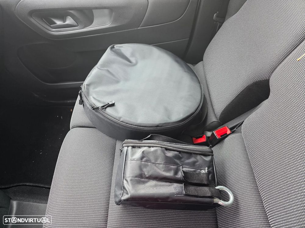 Citroën BERLINGO - 11