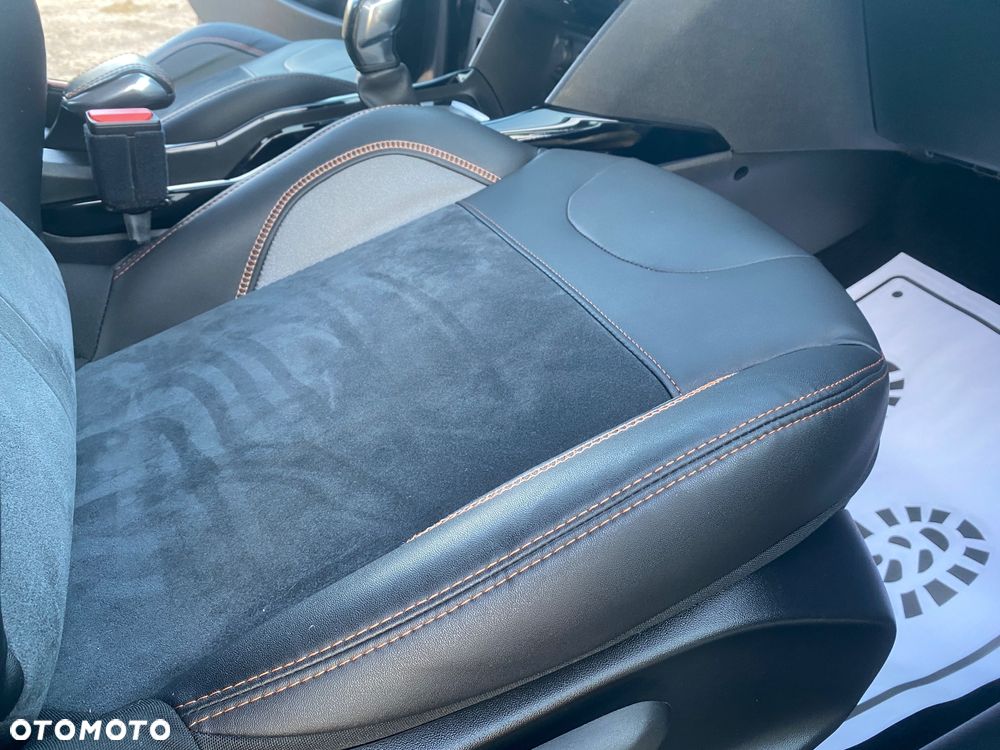 Peugeot 2008 1.2 Pure Tech Allure S&S - 7