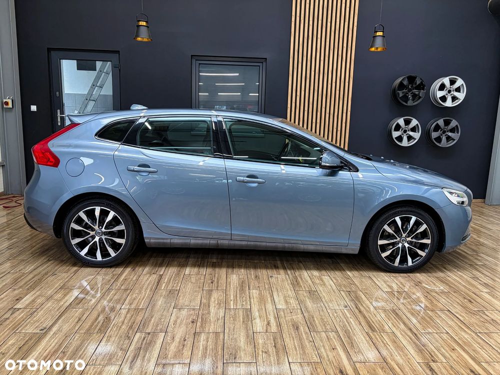 Volvo V40 T3 Drive-E Momentum - 6