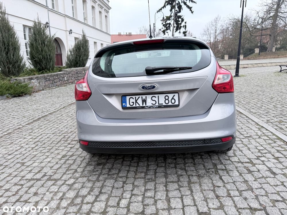 Ford Focus 1.6 Trend - 5
