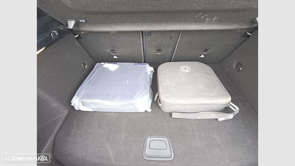 Mercedes-Benz A 250 e - 20