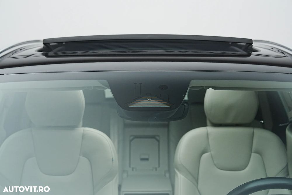 Volvo XC 60 Recharge T6 Twin Engine eAWD Inscription Expression - 29