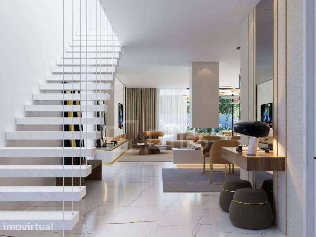 Moradia T4/T5 com Terraço e Jacuzzi em Alcochete - Grande imagem: 4/39