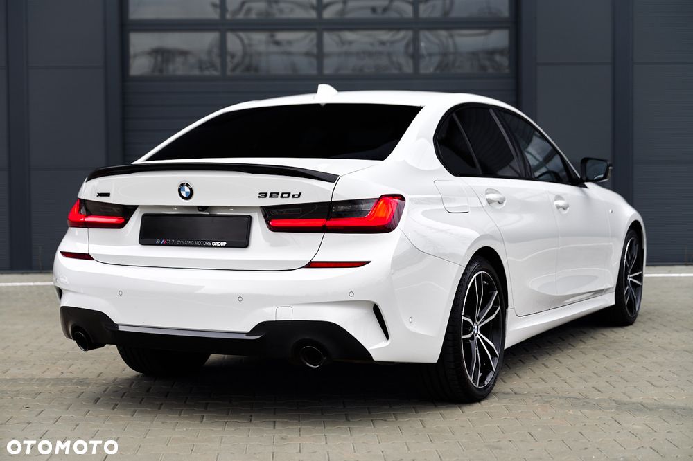 BMW Seria 3 320d xDrive M Sport - 13