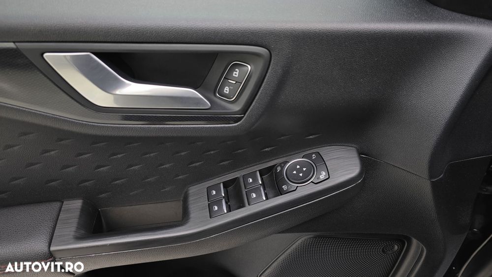 Ford Kuga - 11