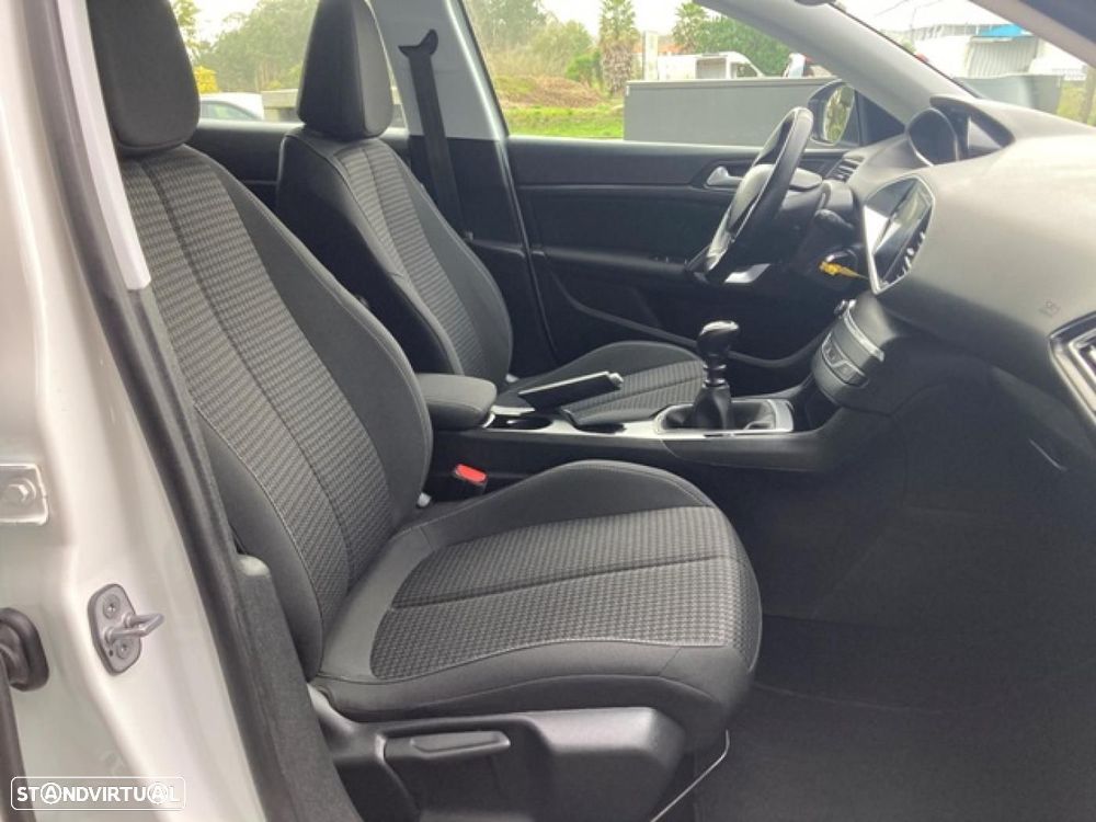 Peugeot 308 1.5 BlueHDi Active Pack - 30