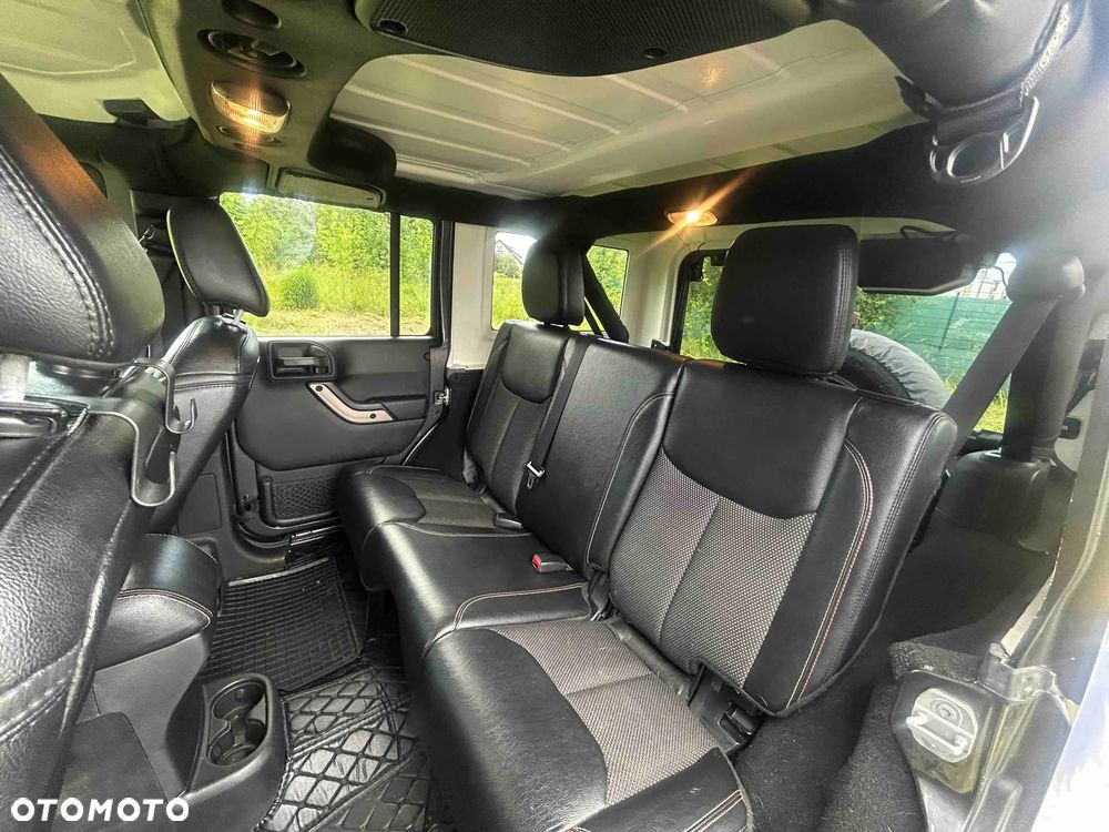 Jeep Wrangler 3.6 Unlim Rubicon - 6