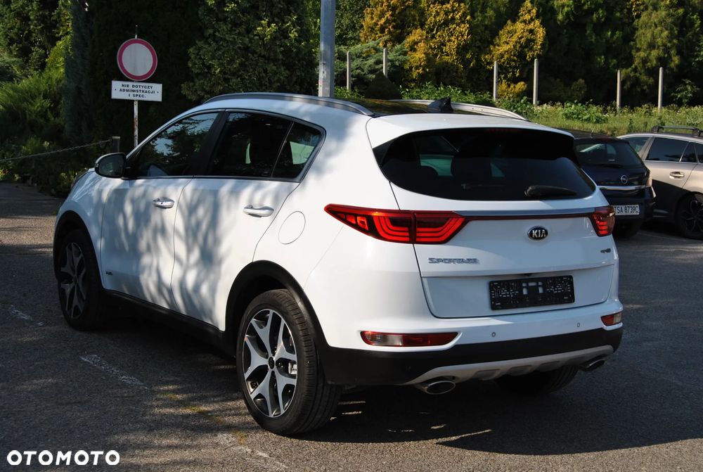 Kia Sportage 2,0 CRDI AWD GT Line - 9