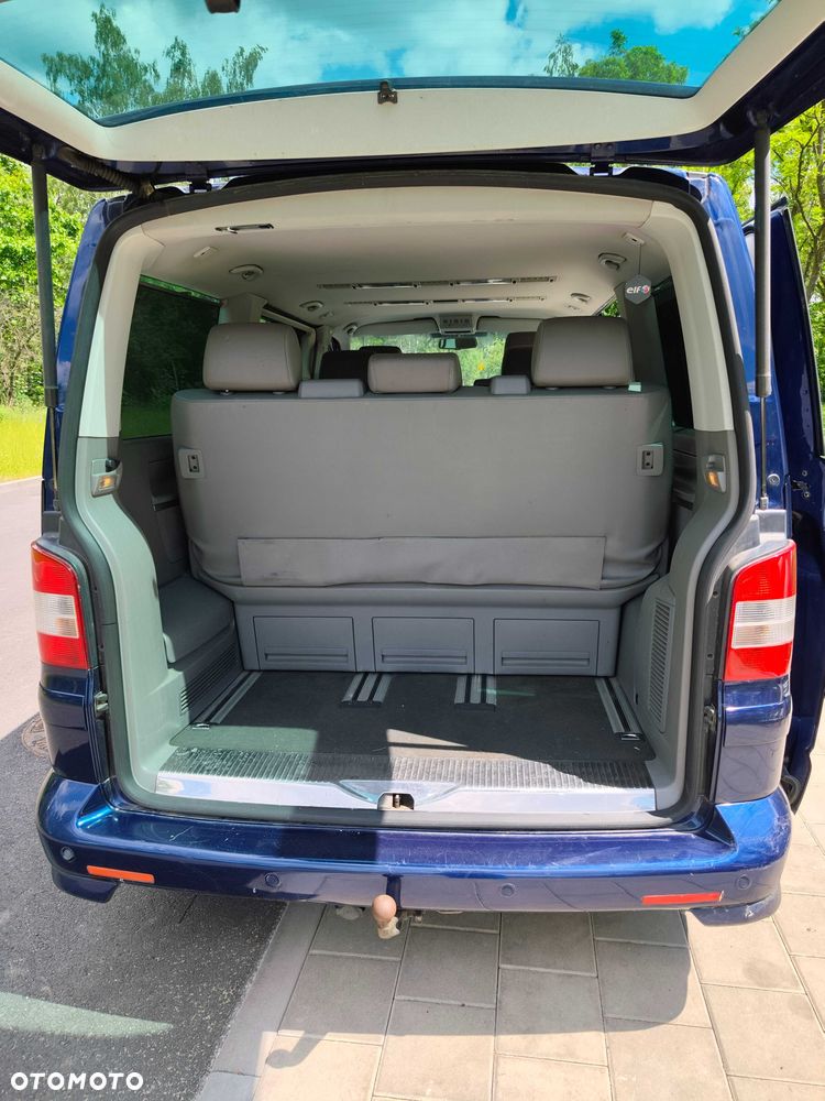 Volkswagen Multivan - 4