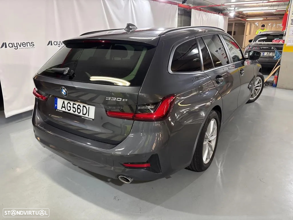BMW 330 e Touring Corporate Edition Auto - 2