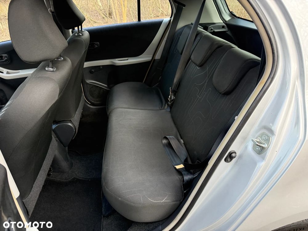 Toyota Yaris 1.0 VVT-i Sol - 17