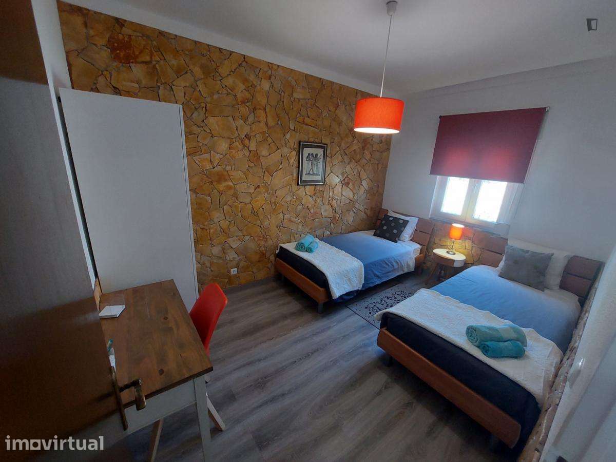 Casa com 3 quartos - localizado em Setubal - Grande imagem: 2/18