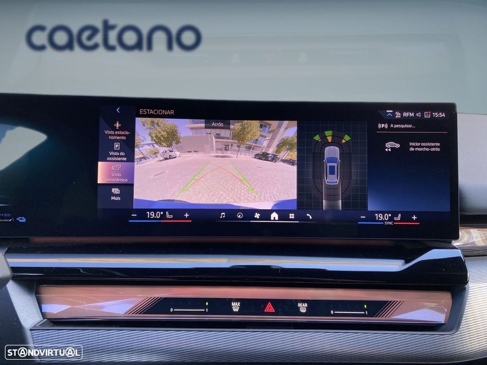 BMW 530 e Pack Desportivo M - 9