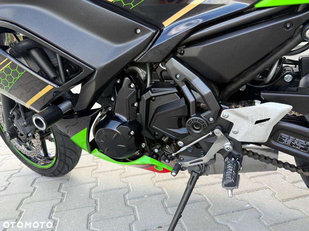 Kawasaki Ninja - 21