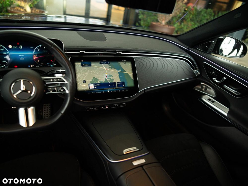 Mercedes-Benz Klasa E - 14