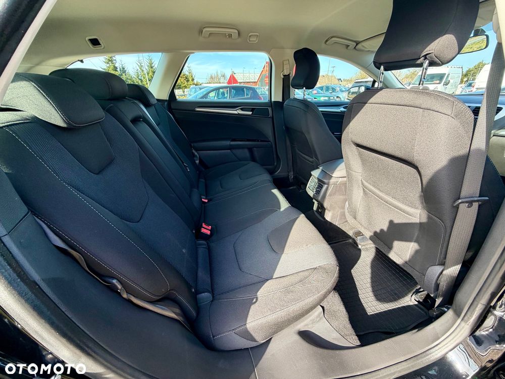 Ford Mondeo 1.5 TDCi ECOnetic Start-Stopp Titanium - 11