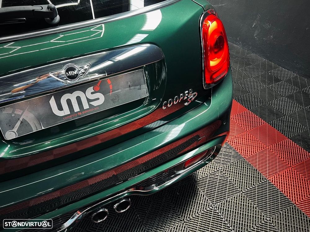 MINI 5 Portas Cooper SD Aut. - 14