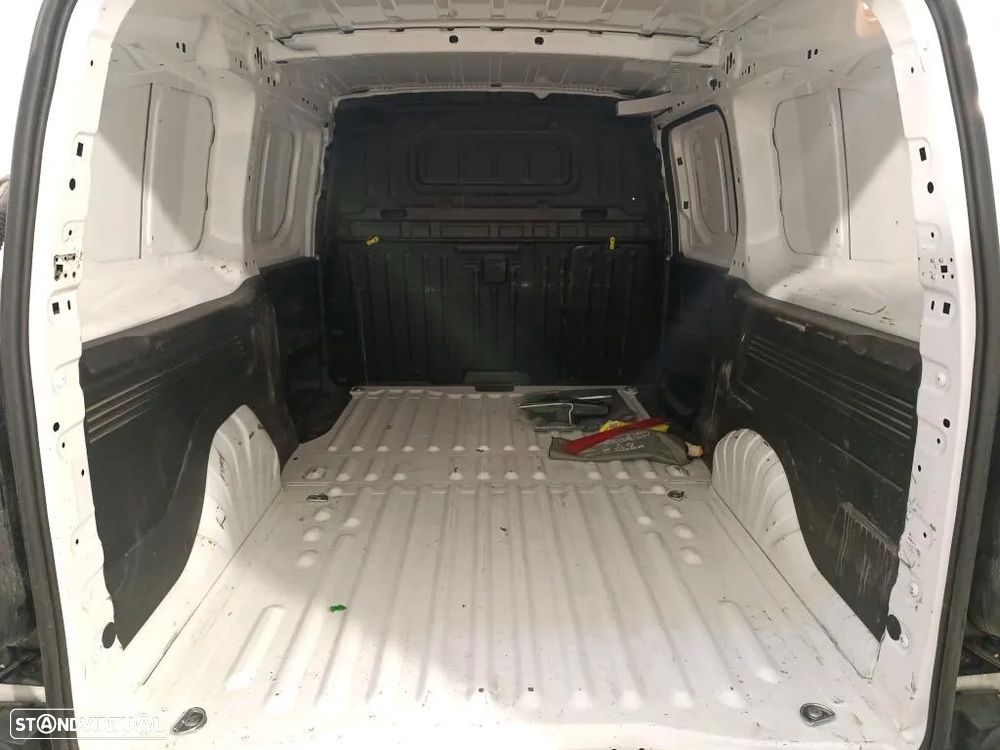 Peugeot Partner Premium Longa - 10