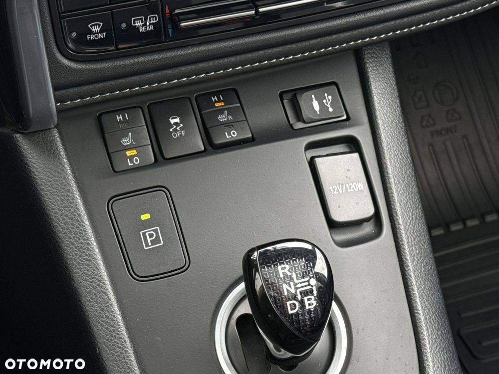 Toyota Auris Hybrid 135 Premium - 18