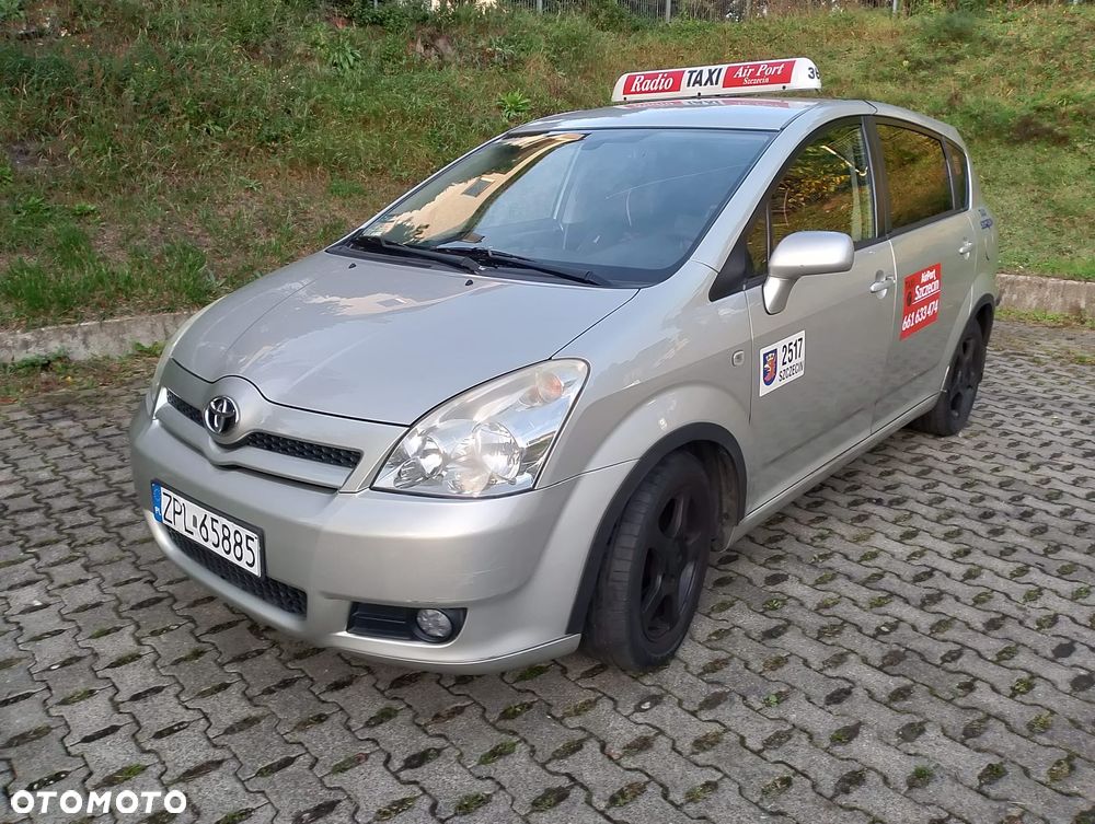 Toyota Corolla Verso 1.8 Gold + 7os MM - 2