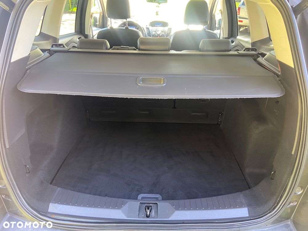 Ford Kuga 2.0 TDCi FWD Titanium - 27