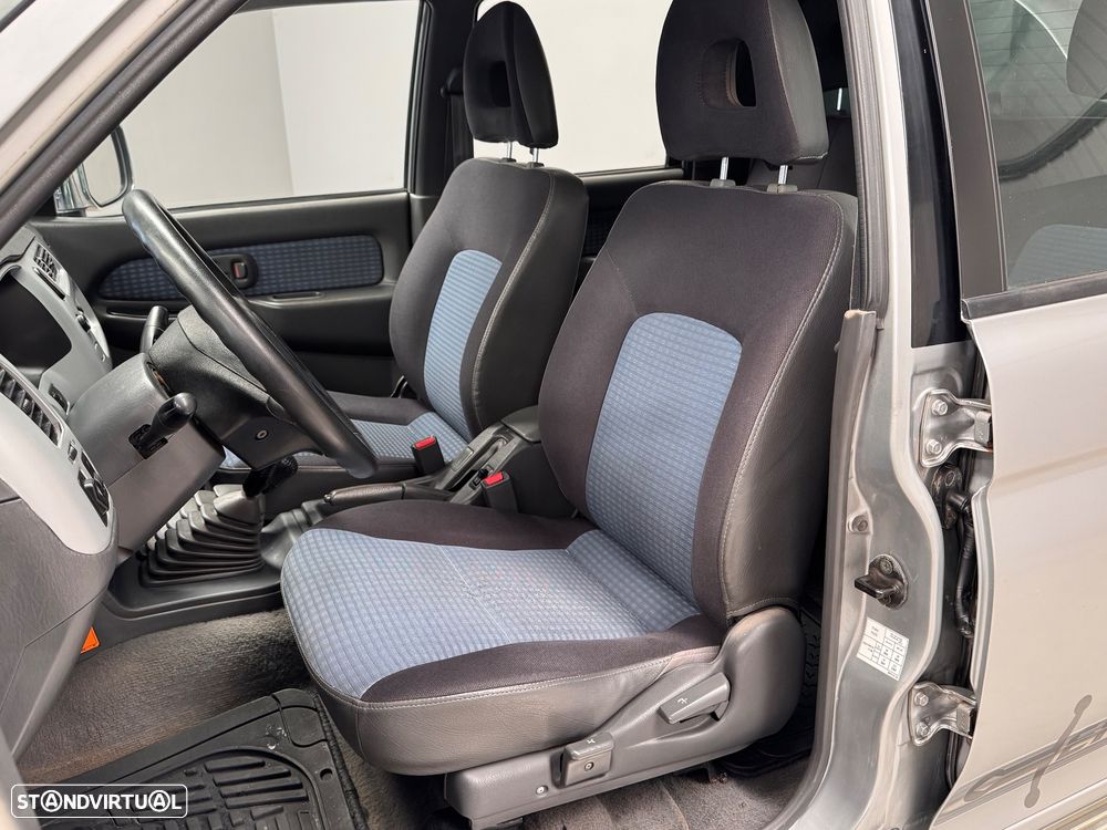 Mitsubishi L200 2.5 TD - 12