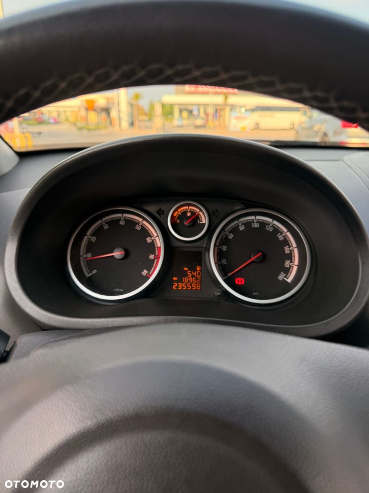 Opel Corsa - 7