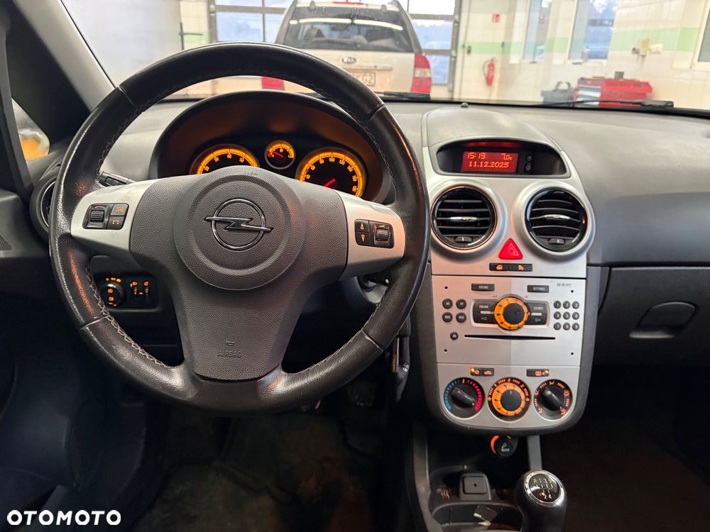 Opel Corsa 1.2 16V Enjoy - 29