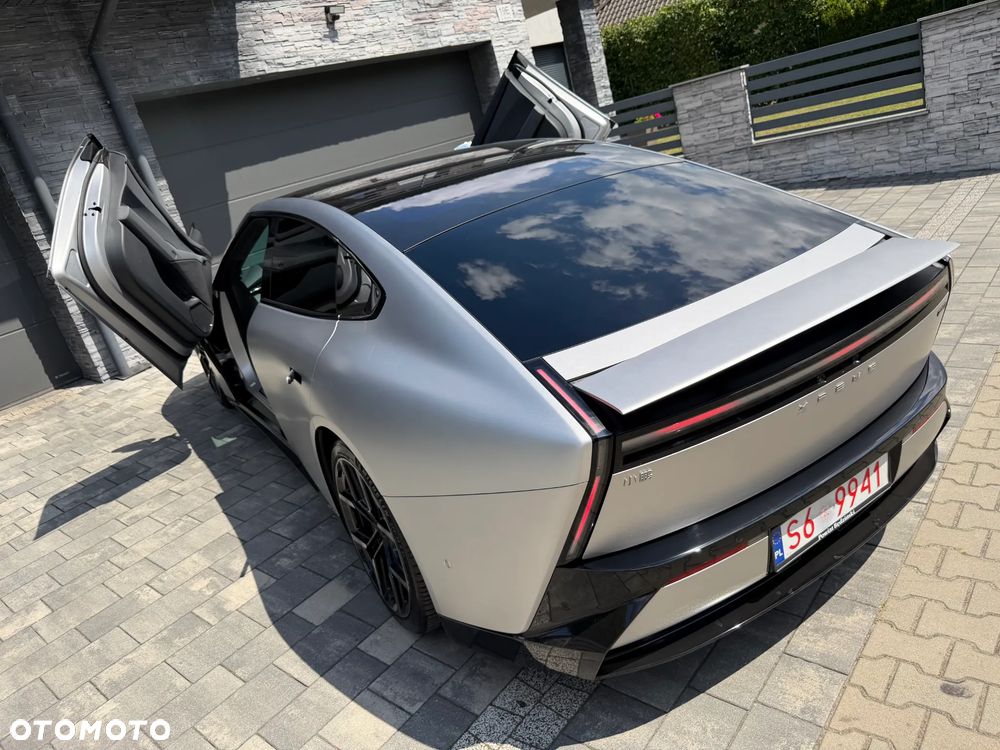 XPeng P7 - 5