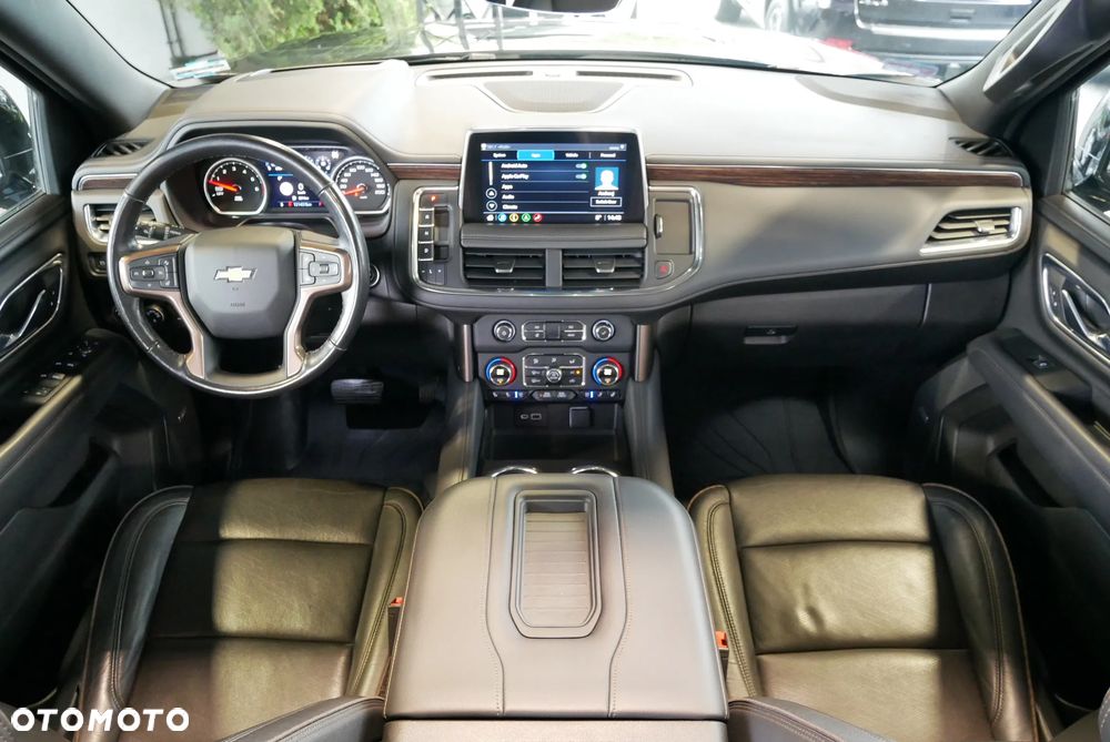 Chevrolet Suburban - 18