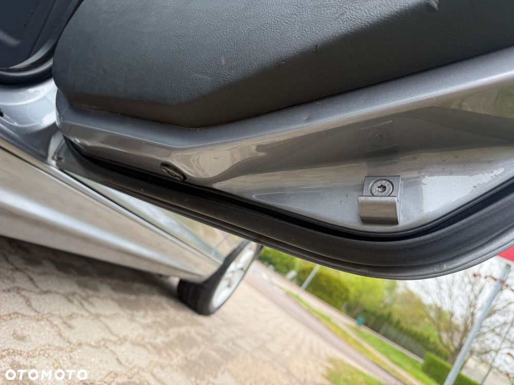 BMW Seria 3 - 18