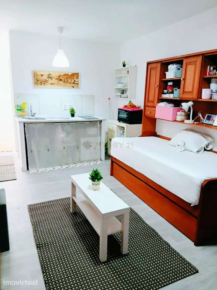 Armazém Renovado em Portimão - Grande imagem: 2/12