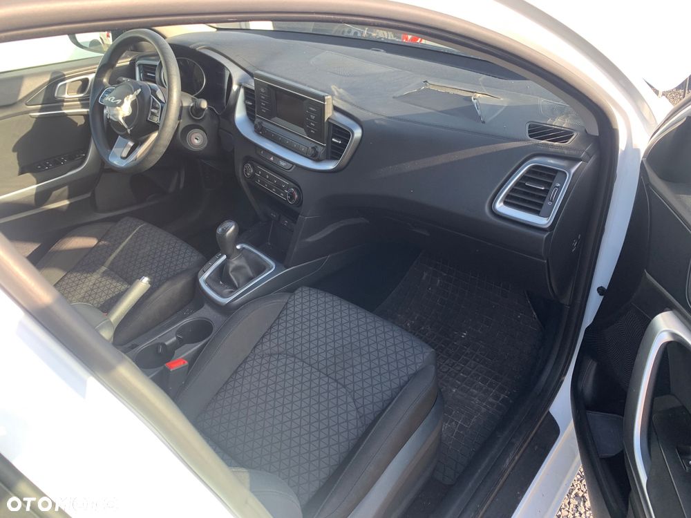 Kia Ceed - 19