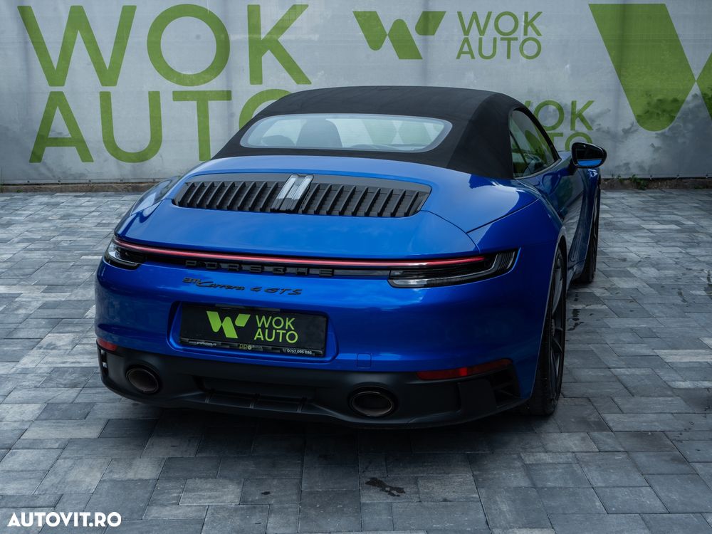 Porsche 911 4 GTS PDK - 14