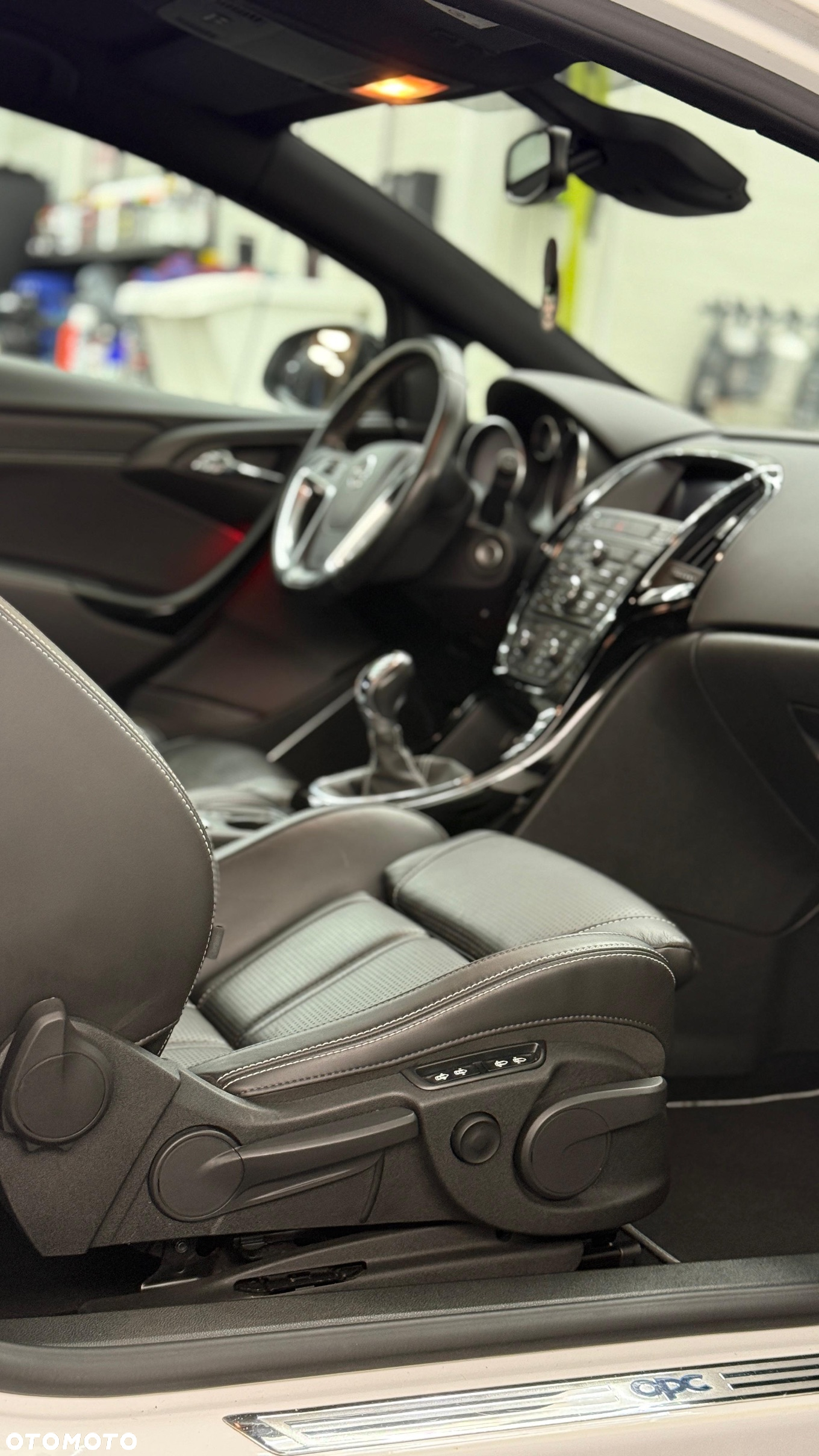 Opel Astra OPC Start/Stop - 10