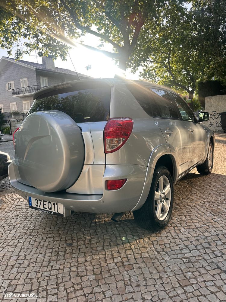 Toyota RAV4 2.2 D-4D X NAVI+RF+BM - 10