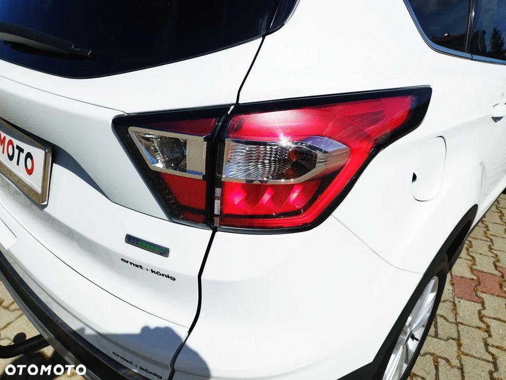 Ford Kuga 1.5 EcoBoost 2x4 Titanium - 17