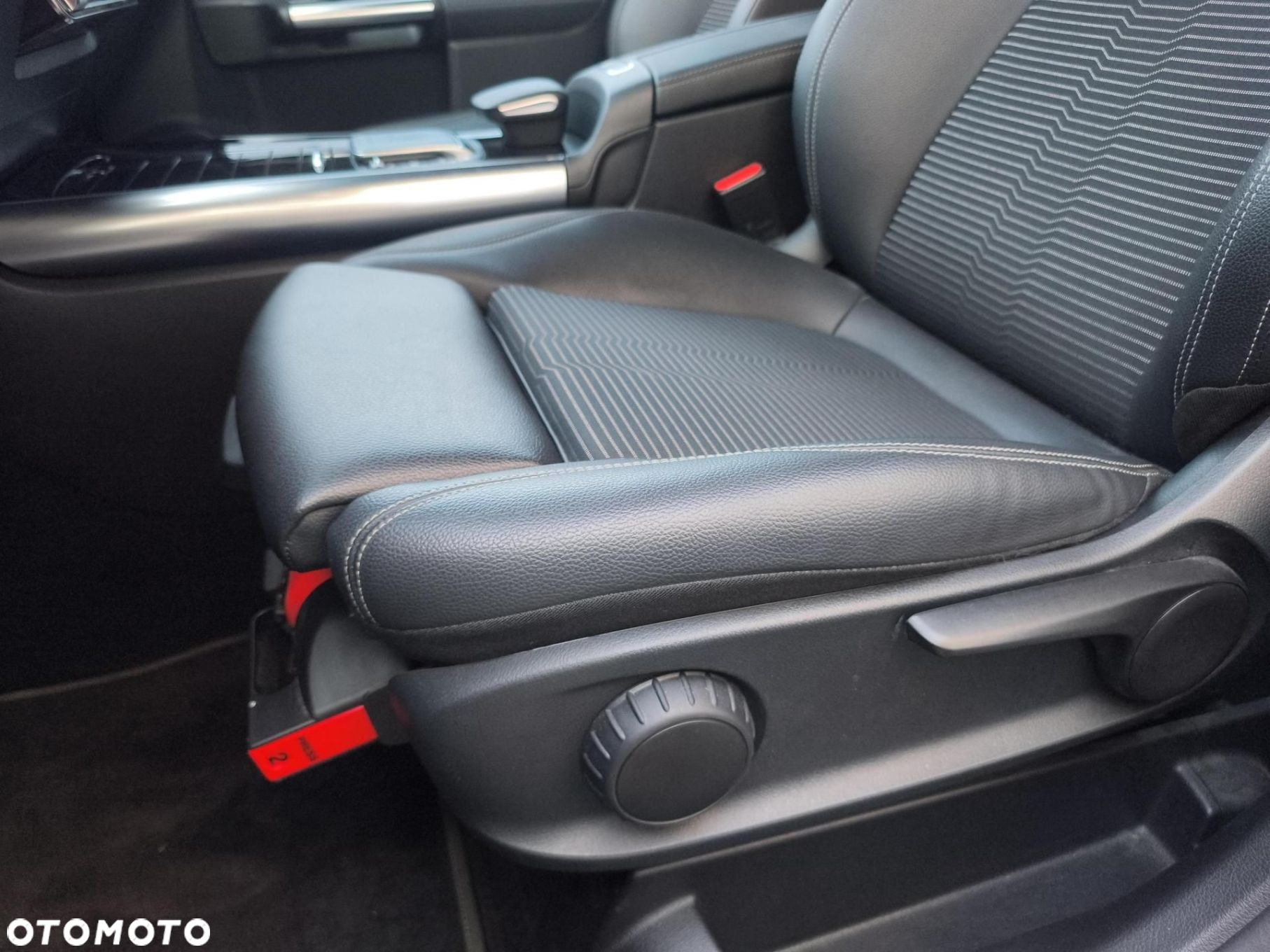 Mercedes-Benz GLA 200 Progressive - 11
