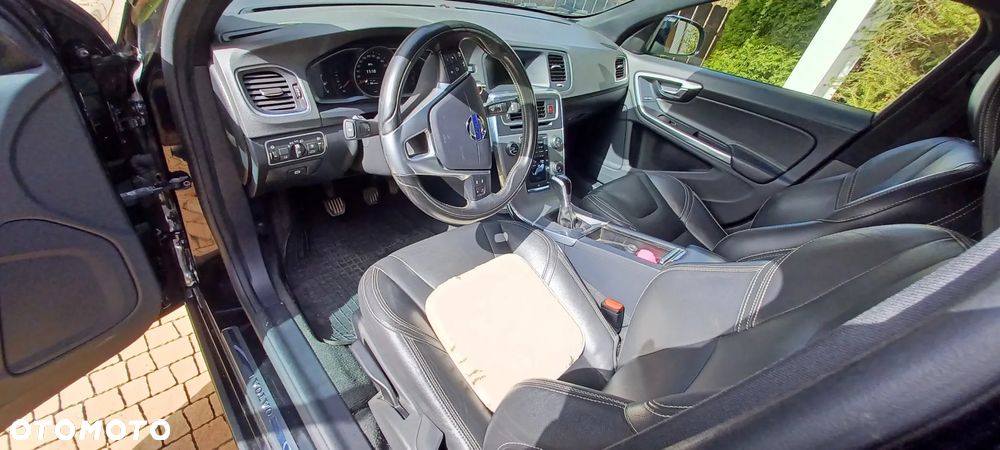 Volvo S60 D2 Drive-E Dynamic Edition (Momentum) - 7