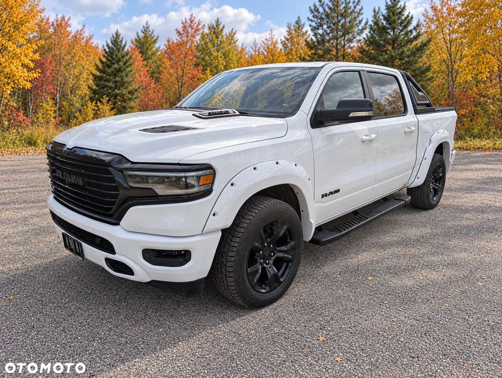 RAM 1500 Crew Cab Shortbed Bighorn - 2