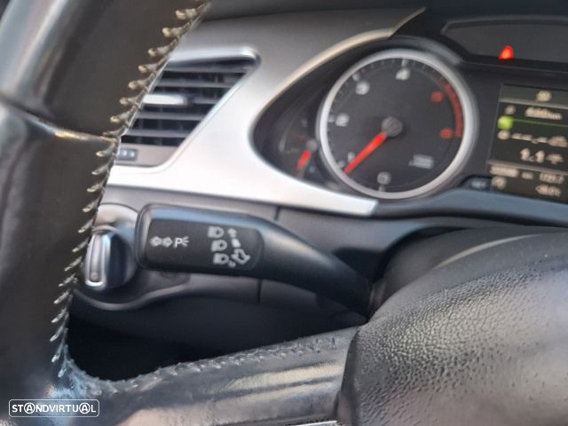 Audi A4 Avant 2.0 TDI Advance - 23