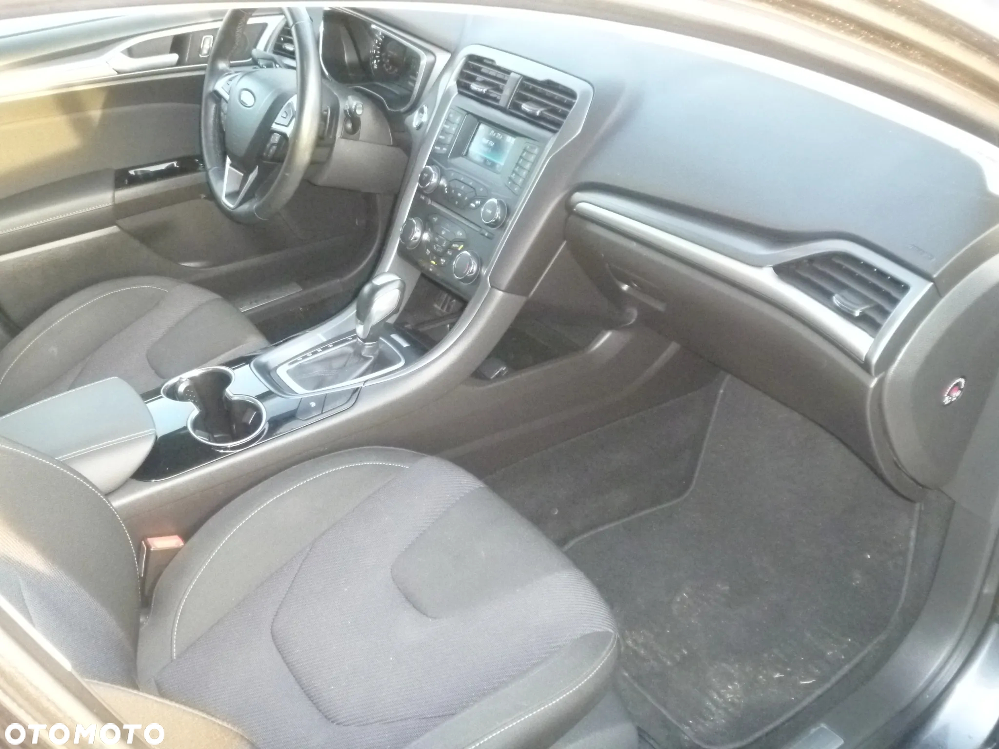 Ford Mondeo 2.0 TDCi Titanium PowerShift - 17
