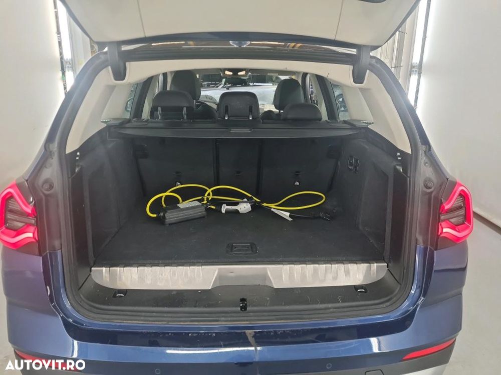BMW X3 xDrive30e AT PHEV - 12
